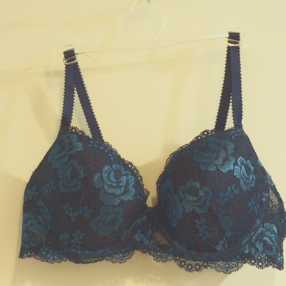Jezebel lace bra